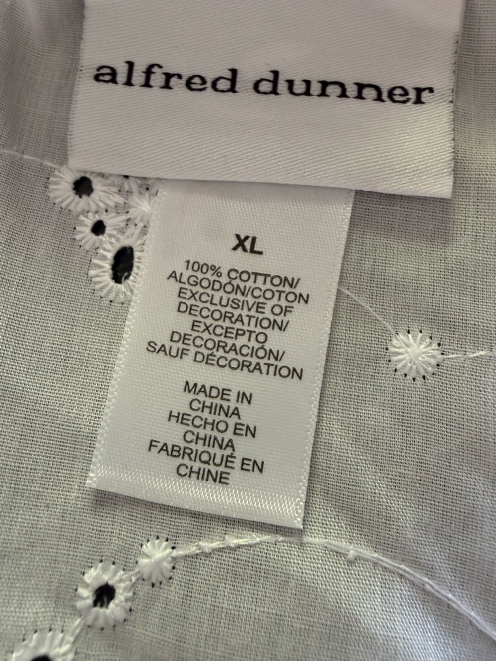 Alfred Dunner White Eyelet Button-Front Blouse - Picture 4 of 4